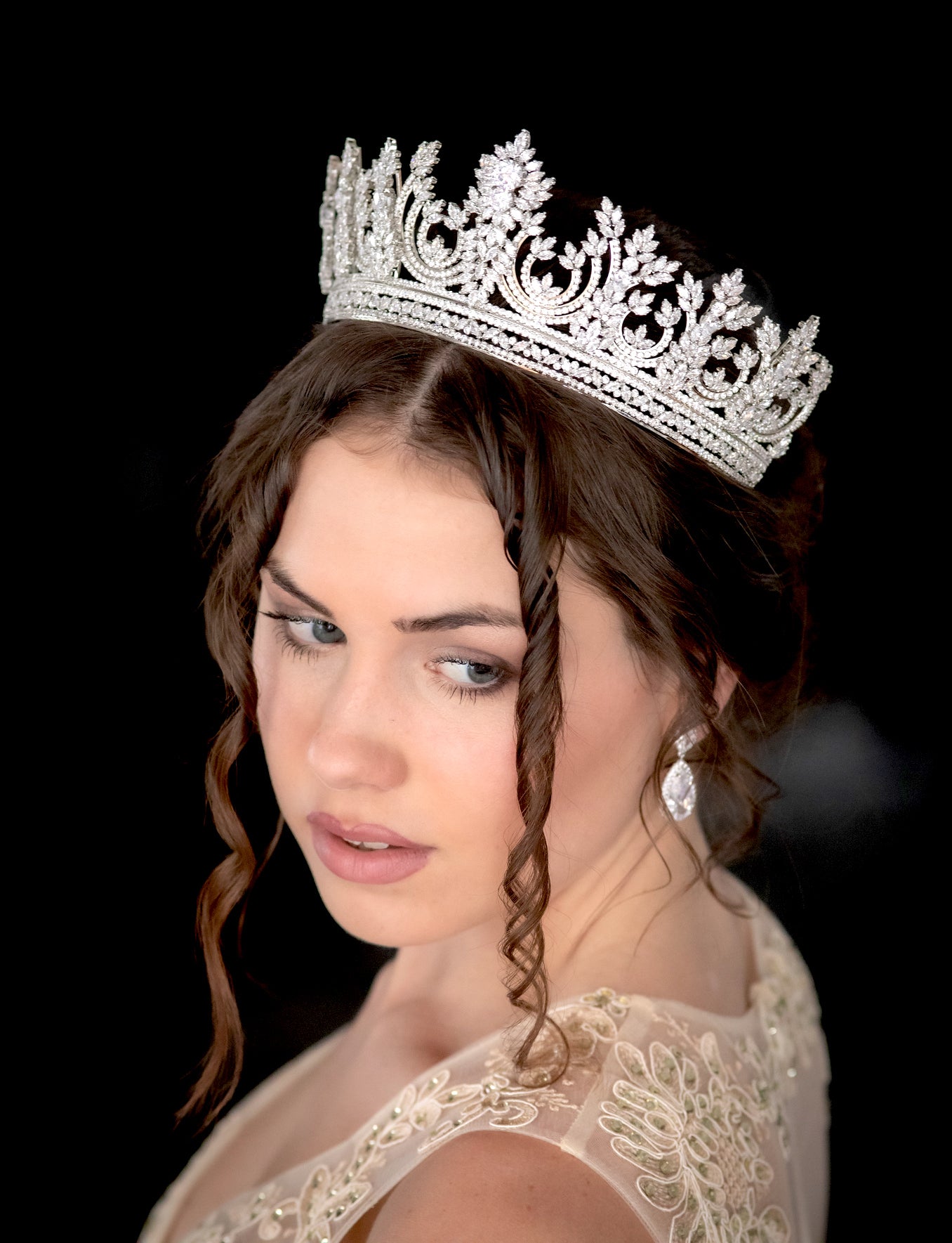 Majesty - Royal Crystal Wedding Tiara – Bella-Tiara