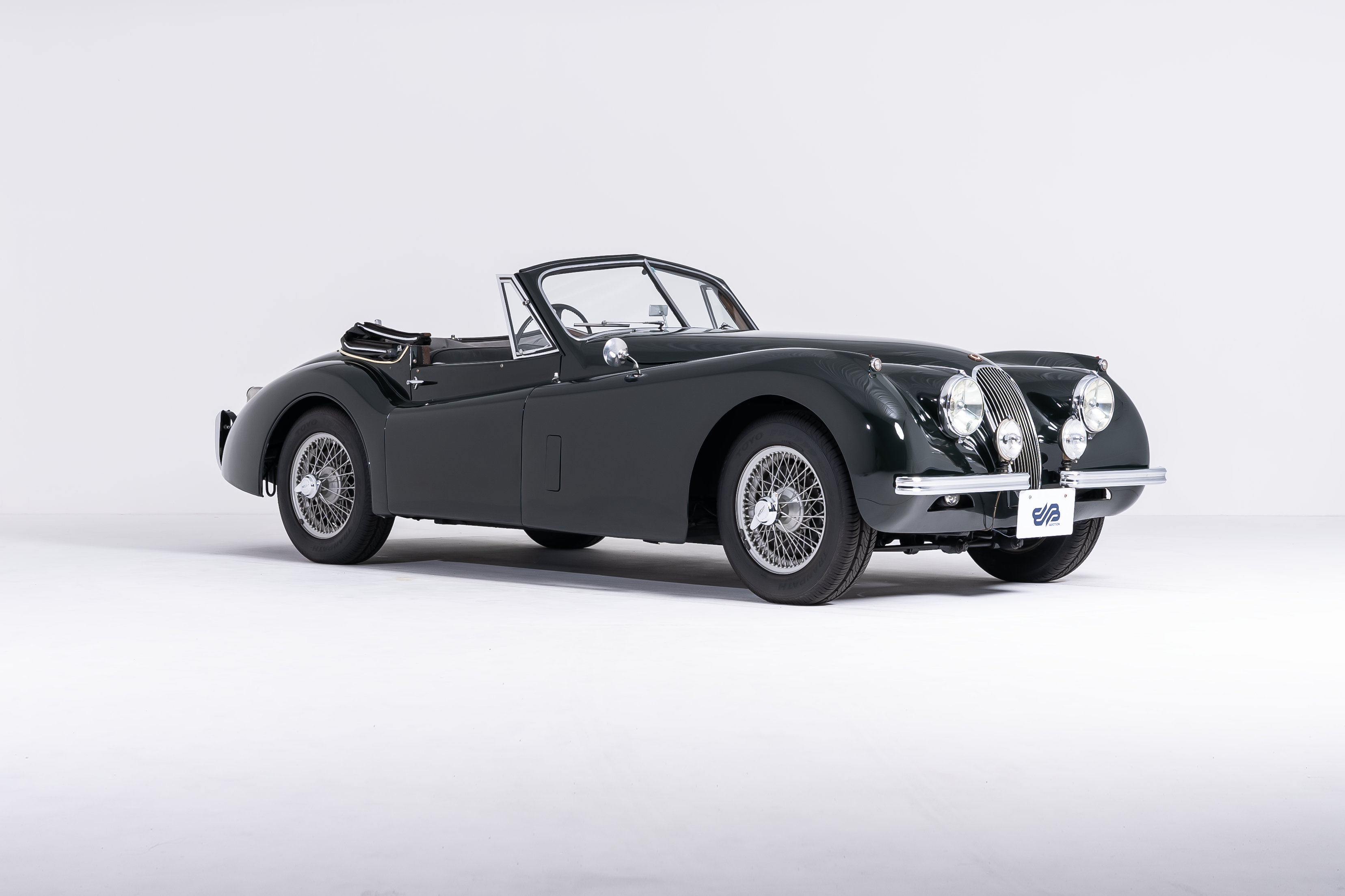 1954 Jaguar XK120 Drophead Coupe | 株式会社BINGO