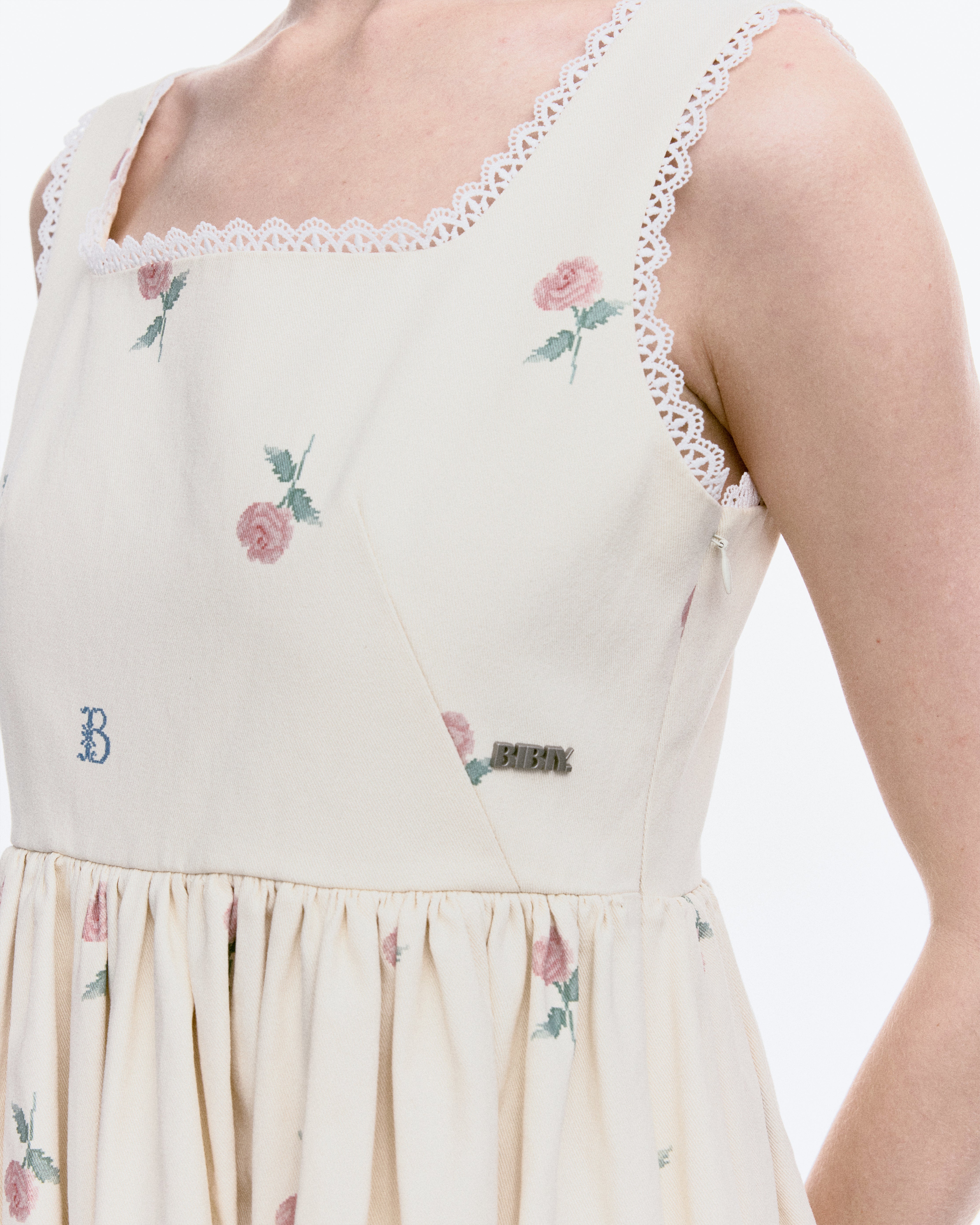 値下げ❗️（Bibiy.）ホワイト パフスリーブ ミニシャツドレス Bibiy