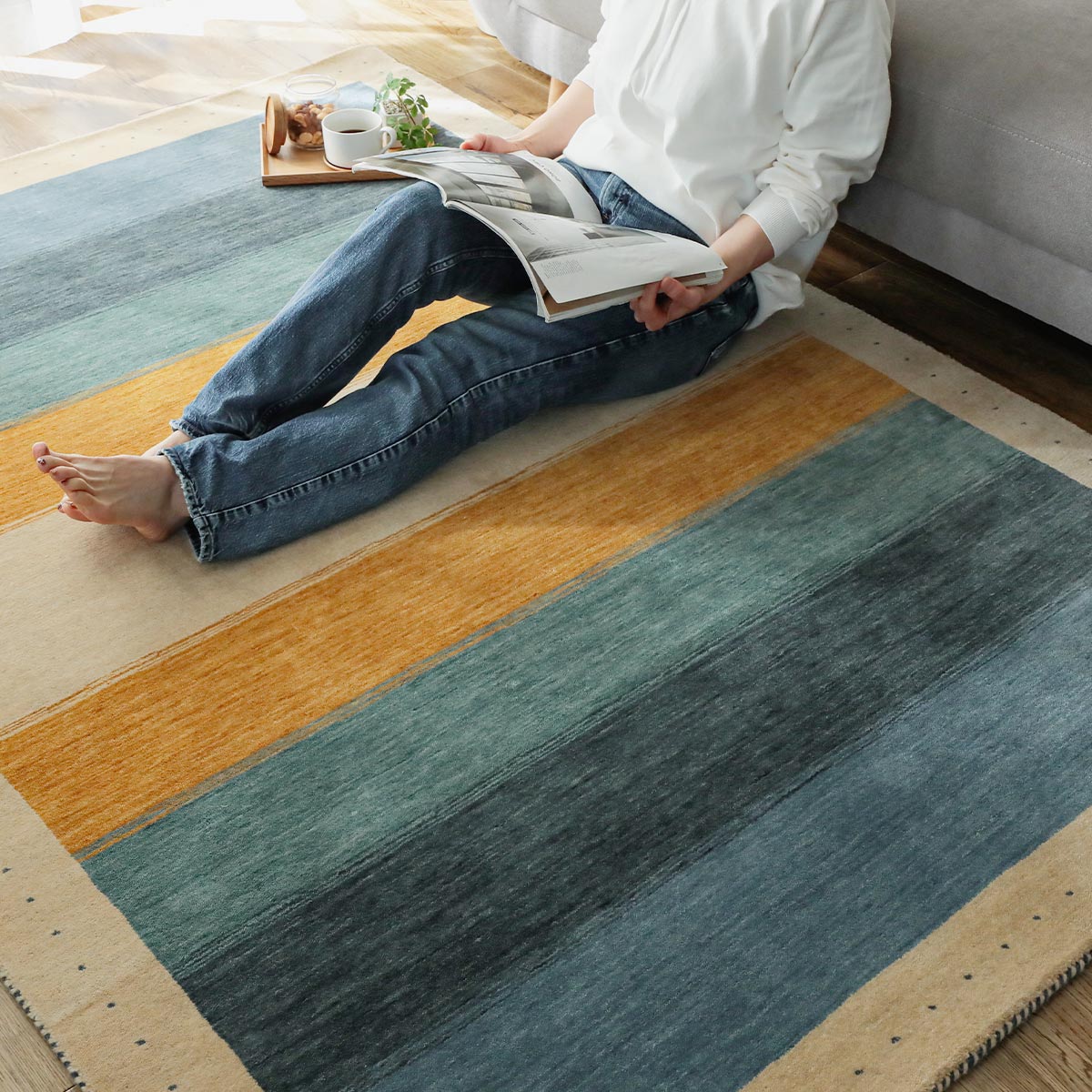 おしゃれなミッドセンチュリーラグ（絨毯）8選！モダンにまとめる