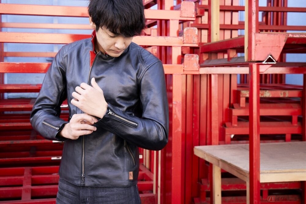 バイクメーカーとウエアメーカーのコラボアイテムが今アツい