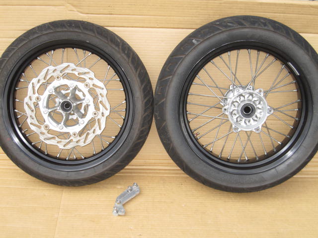 売約済み】WR250Xの純正ホイールが入荷しました。 | バイクパーツの