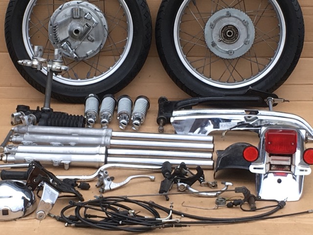 SR400の純正パーツが多数入荷しました。 | バイクパーツのジャンクボックス