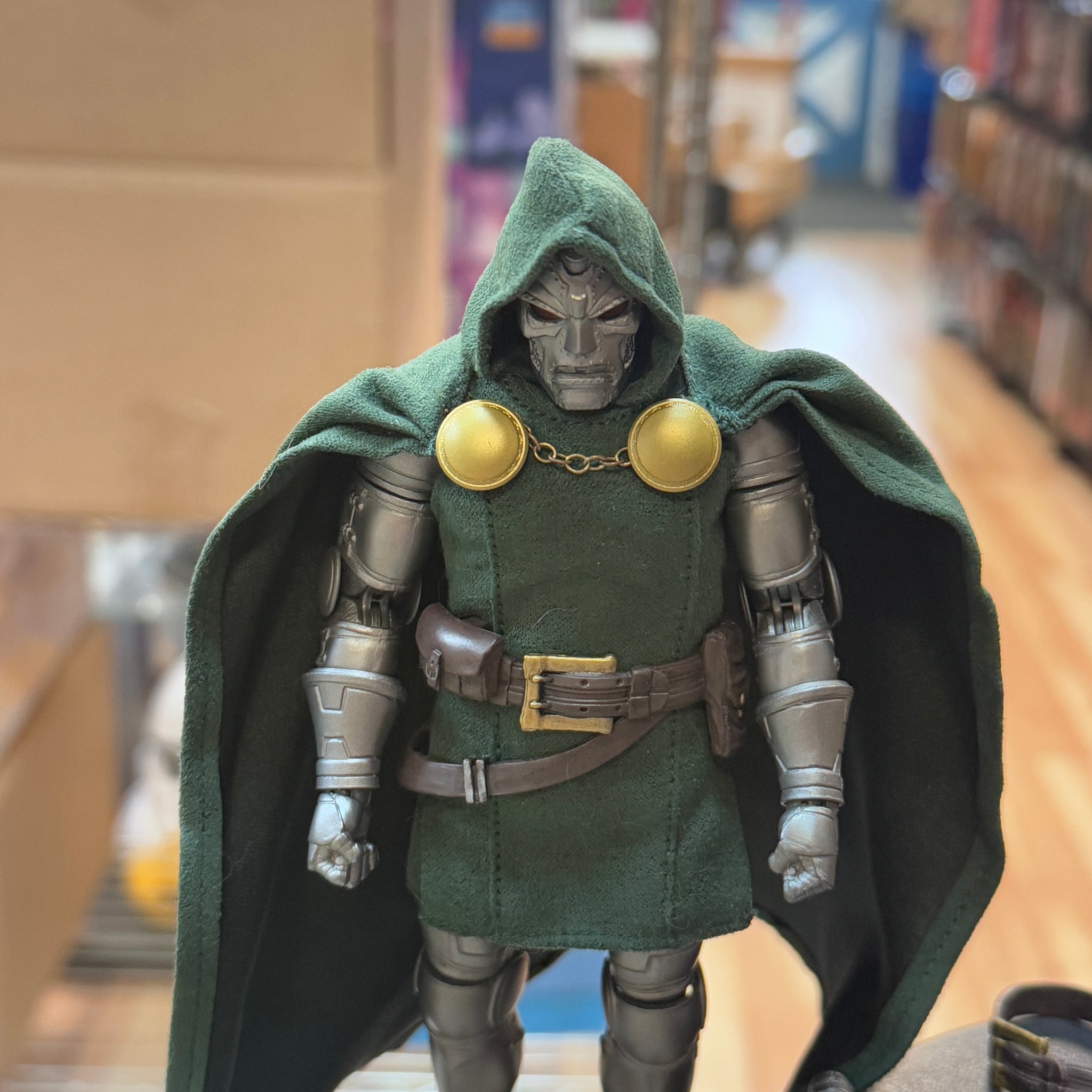 Doctor Doom Deluxe (Mezco One:12, Marvel Comics) Complete| Bitz