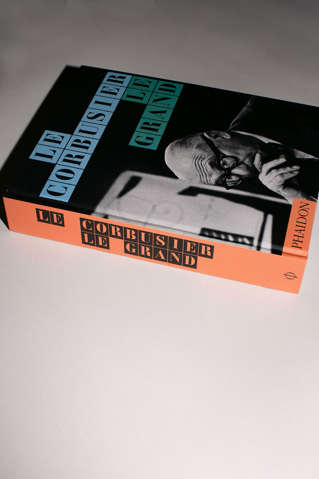 Phaidon - Le Corbusier: Le Grand – BONA DRAG