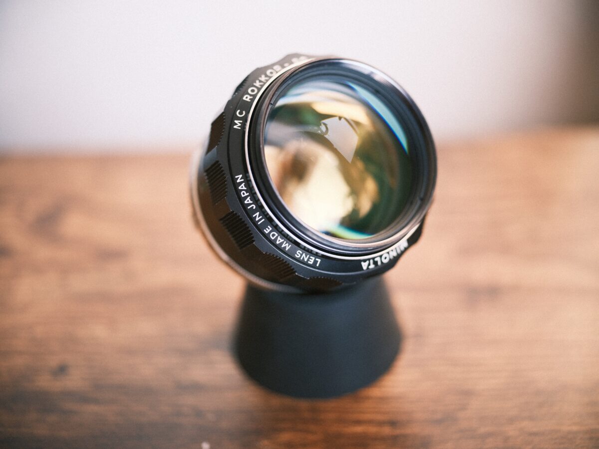 GFX × オールドレンズ。「MINOLTA MC ROKKOR-PG 58mm F1.2」 | BORN