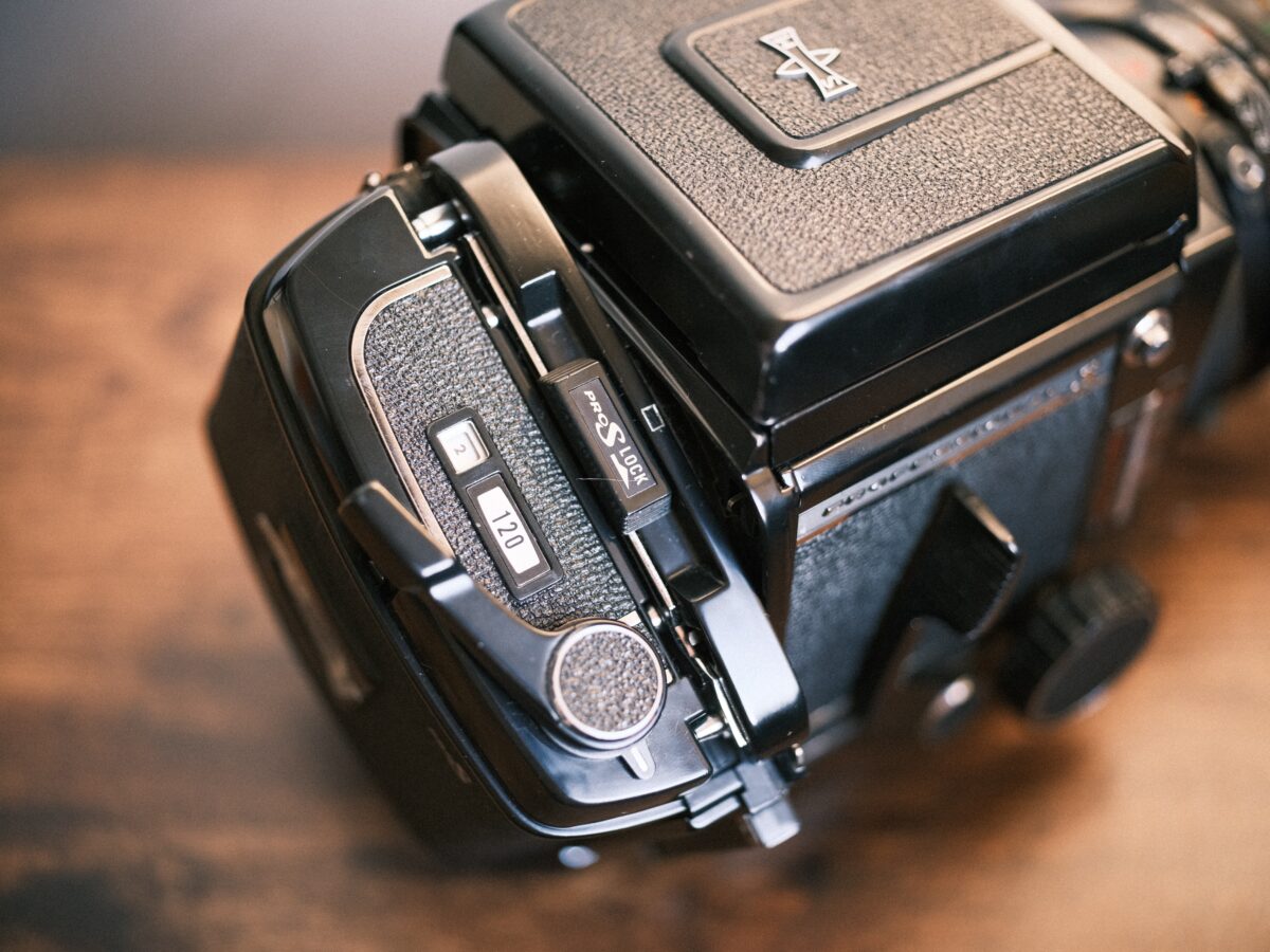 フィルムカメラレビュー。「MAMIYA RB67」 | BORN SURE blog