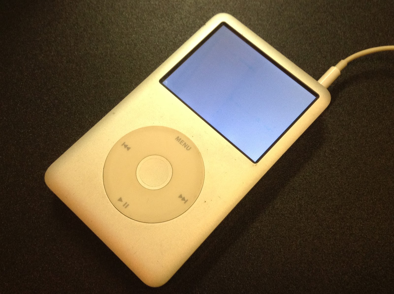 ギターとかサイクリングとか: 愛用のiPod classic 160GB、とうとう故障(涙)