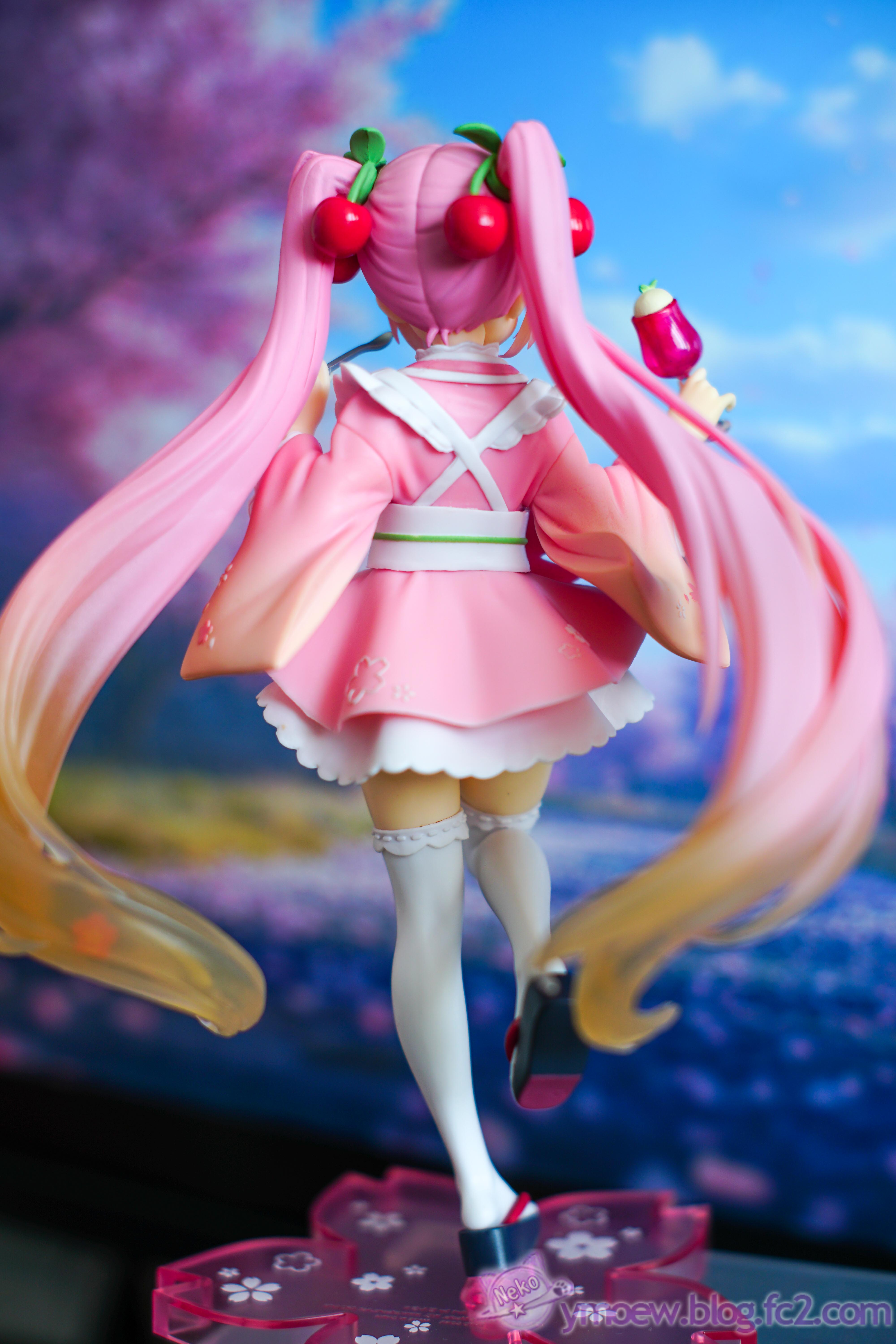 開箱]櫻初音女僕和風喫茶Ver. TAITO景品（初音ミク桜ミクCoreful 描き