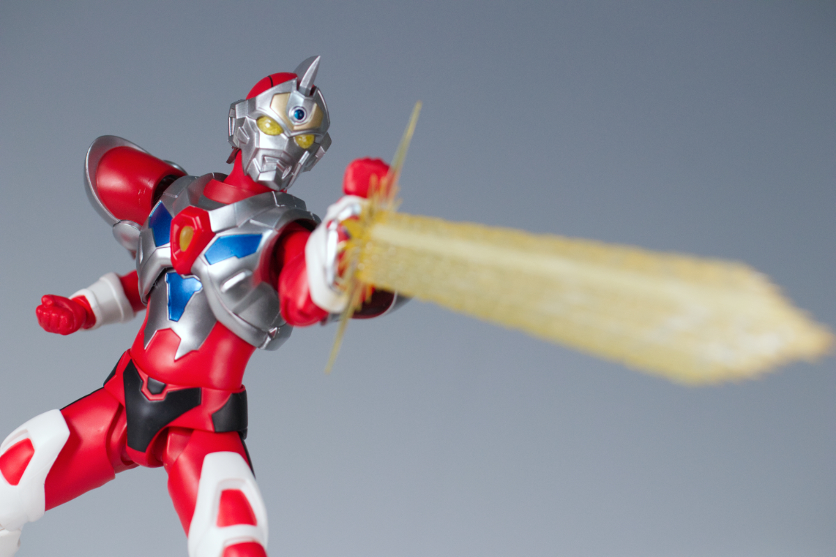 S.H.Figuarts 真骨彫製法 グリッドマン ミニレビュー | ヒーロー