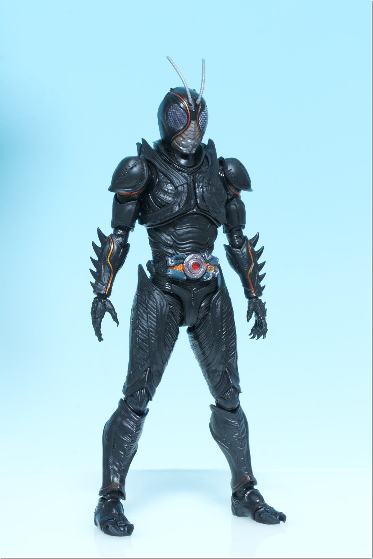 S.H.Figuarts 仮面ライダーBLACK SUN 【Amazon限定版】 ミニレビュー
