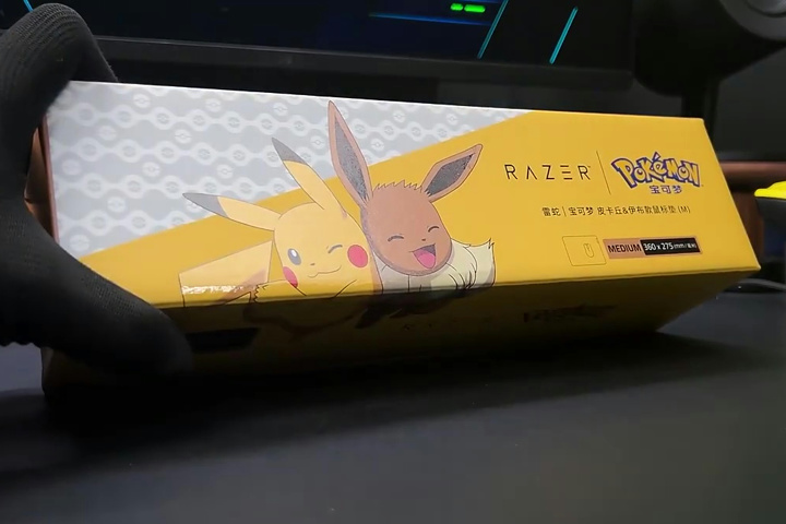Razer、ピカチュウとイーブイが大きくプリントされたポケモンコラボの