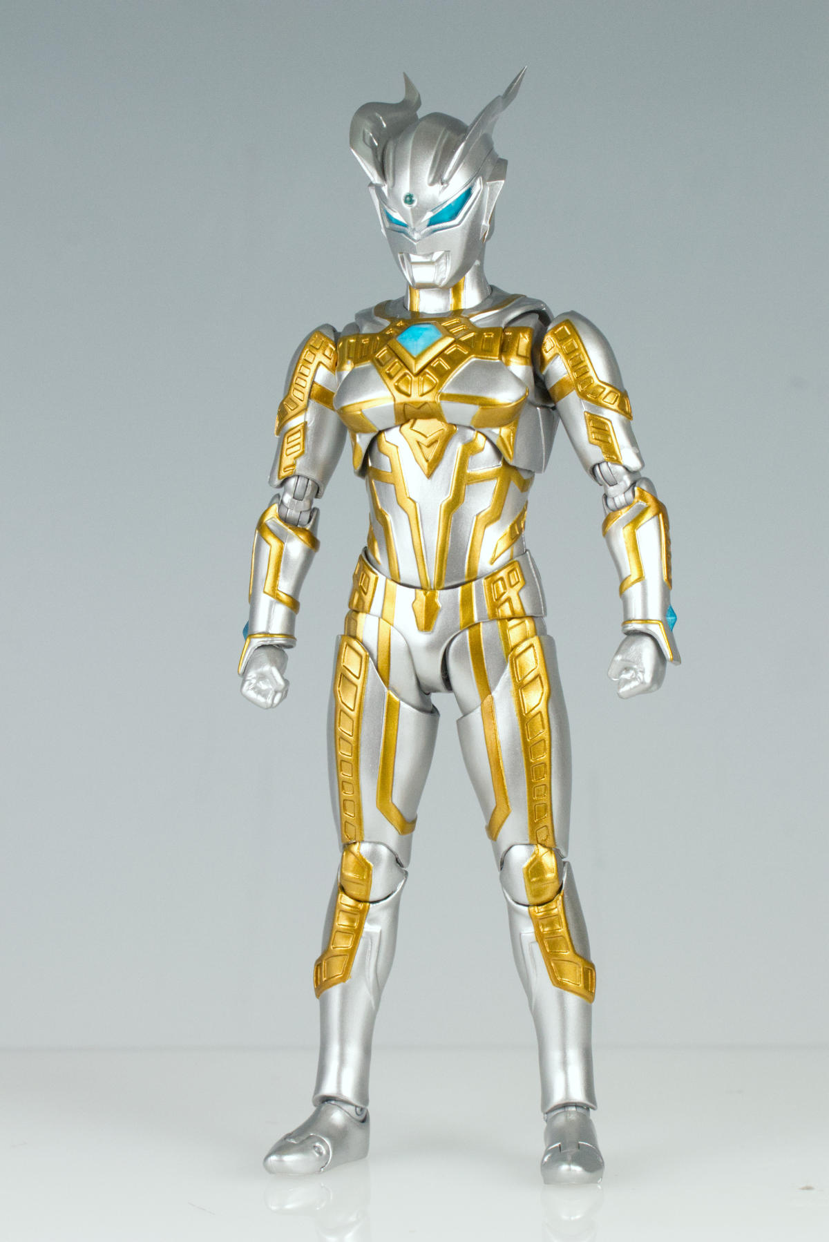 S.H.Figuarts ウルティメイトシャイニングウルトラマンゼロ