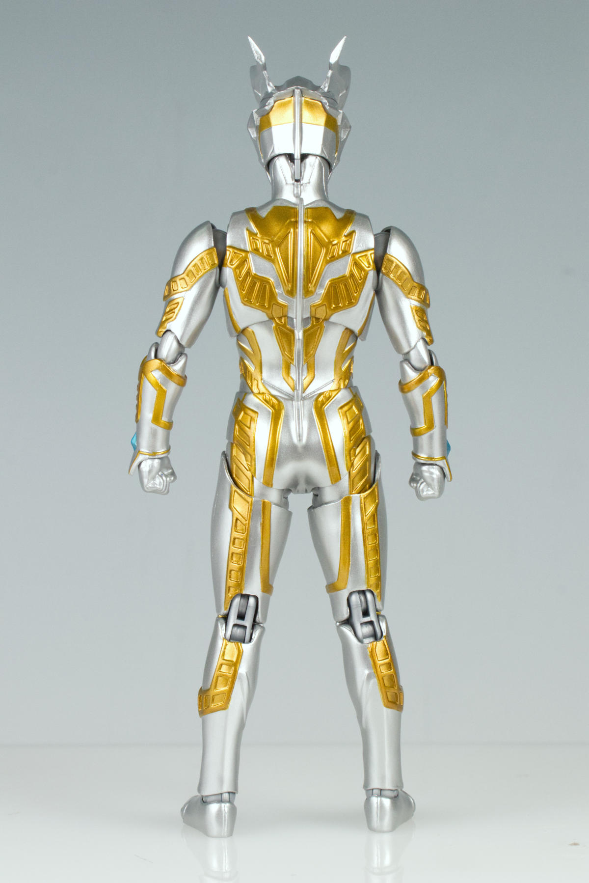 S.H.Figuarts ウルティメイトシャイニングウルトラマンゼロ