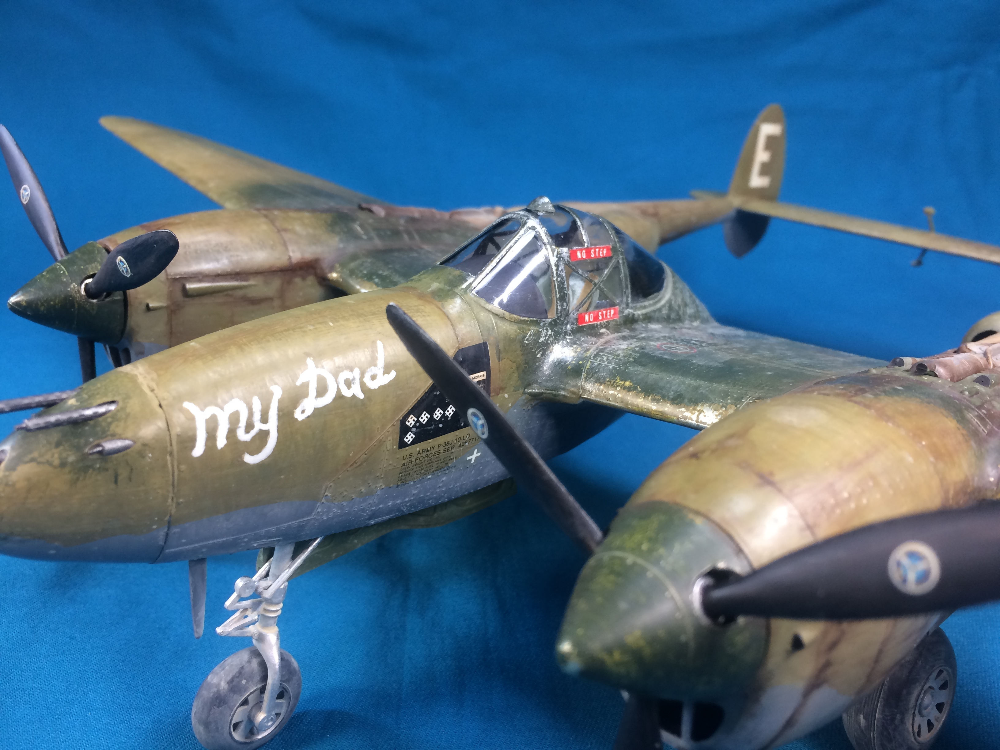 レベル1/32 ロッキードP-38J ライトニング | モデログラード：模型と