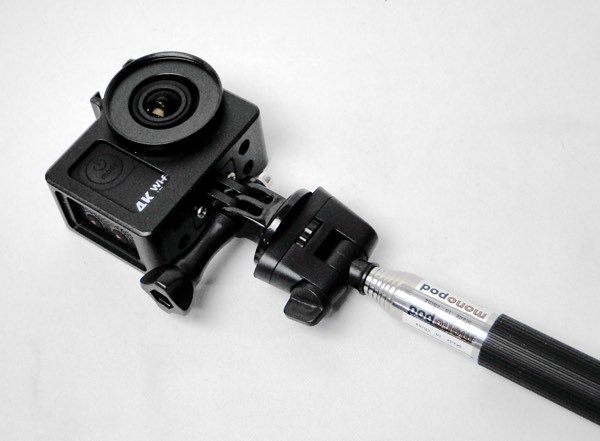 コスパ最高アクションカメラMUSON MC2を自撮り棒で使う | 