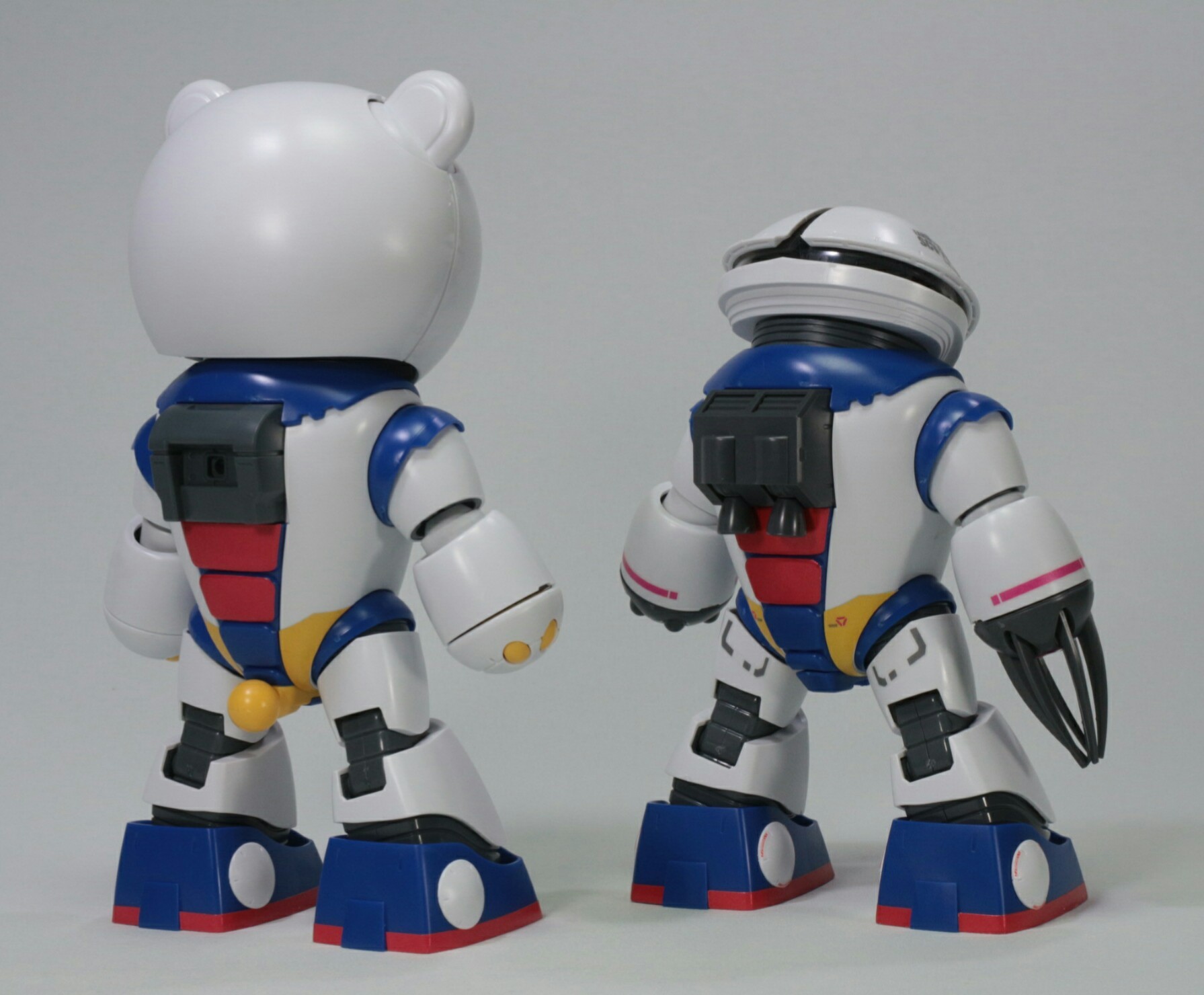 HG 1/144ベアッガイIII [トリコロールペイント] HG 1/144 ガンダム