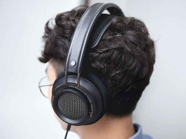 Philips、フラッグシップヘッドホンの改良モデル『Fidelio X2HR