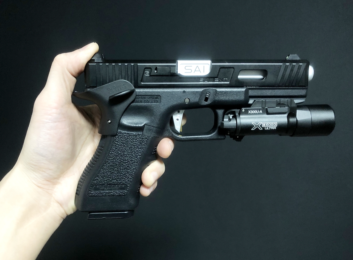東京マルイ GLOCK 17 『SUREFIRE X300 ULTRA TYPE』を付けて見よう