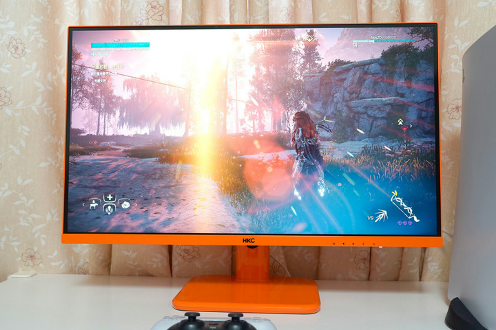 HKC、おそらく世界初となるオレンジ一色の27インチ IPS WQHD 144Hz