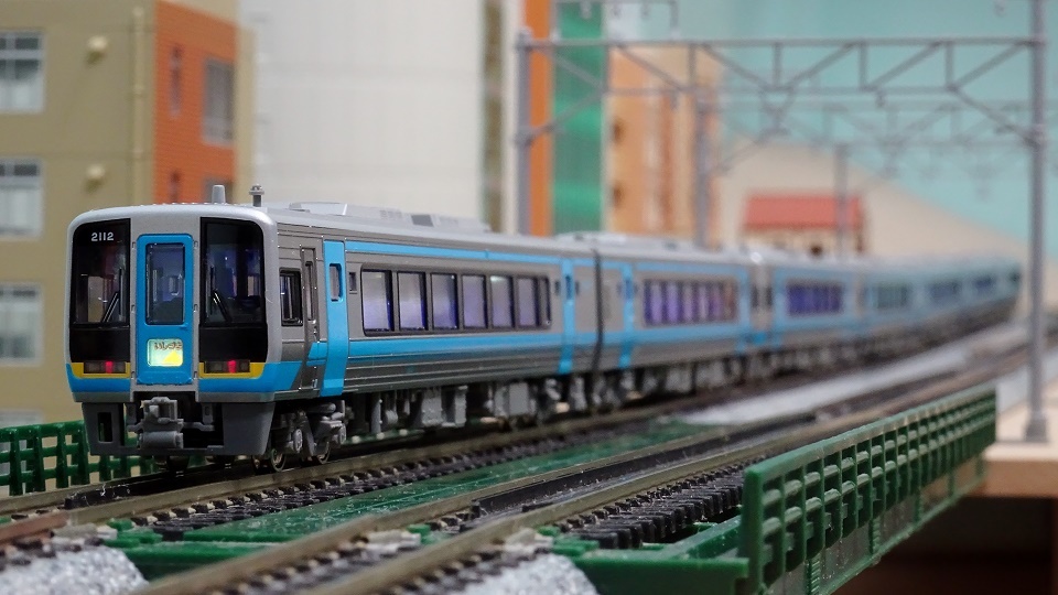 JR四国2000系 特急「しおかぜ・いしづち」 - ビスタ模型鉄道