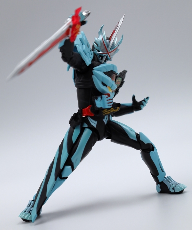S.H.Figuarts 【特別開催記念商品】 仮面ライダーセイバー