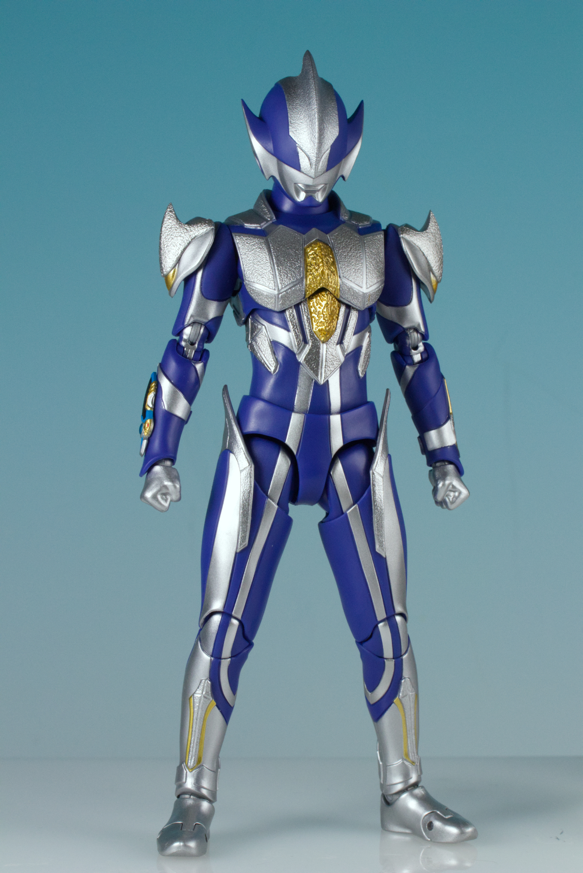 S.H.フィギュアーツ ハンターナイトツルギ ミニレビュー | ヒーロー