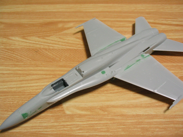 1/72 F／A－18C ホーネット・VFA-27ロイヤルメイセス（ハセガワ製