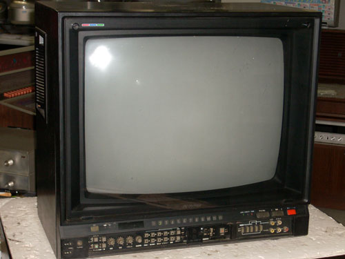 ◇1981年製ビクターブラウン管システムカラーテレビNetworkシリーズ