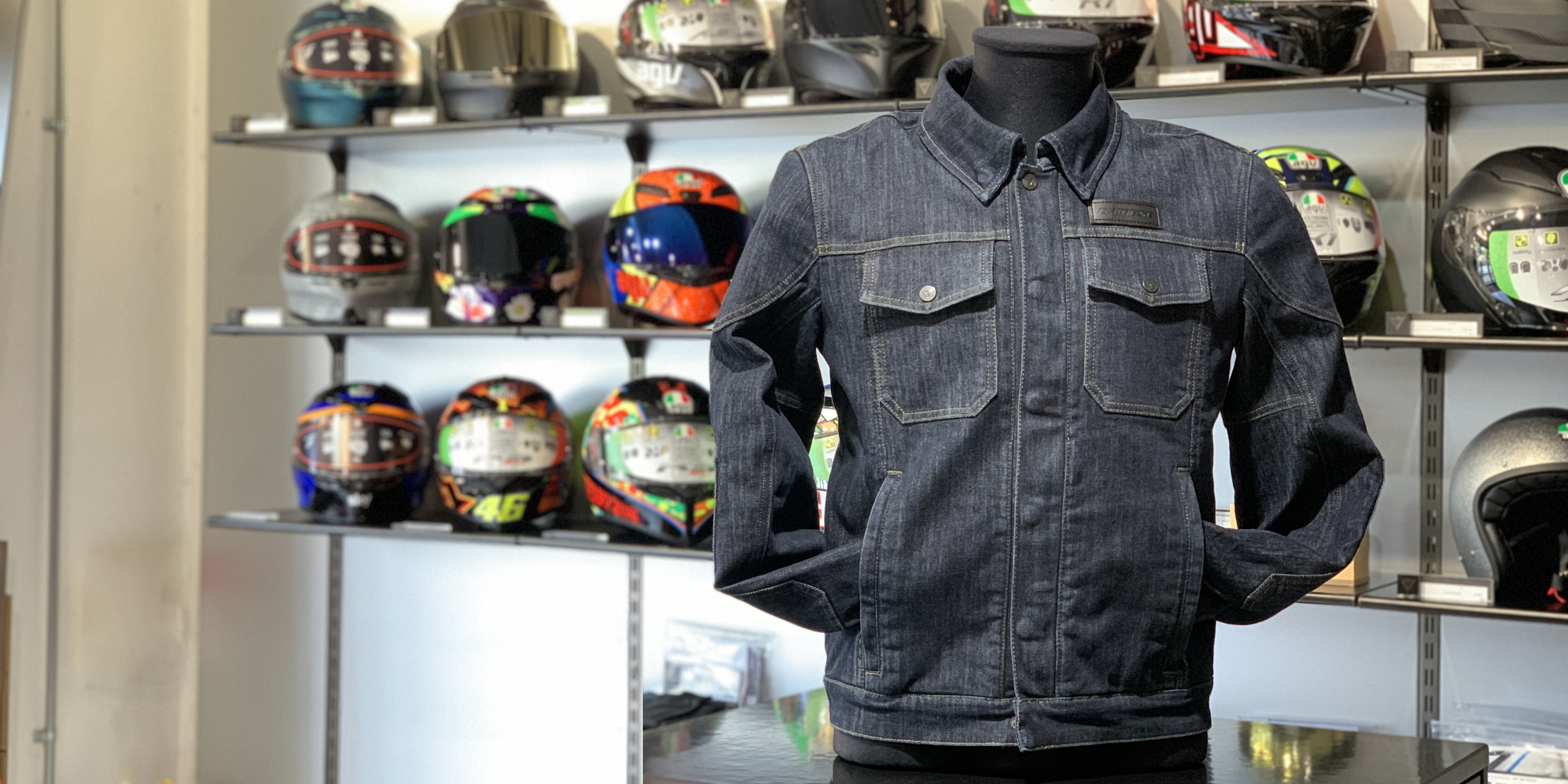 オンオフ兼用】プロテクター入りデニムジャケットのご紹介