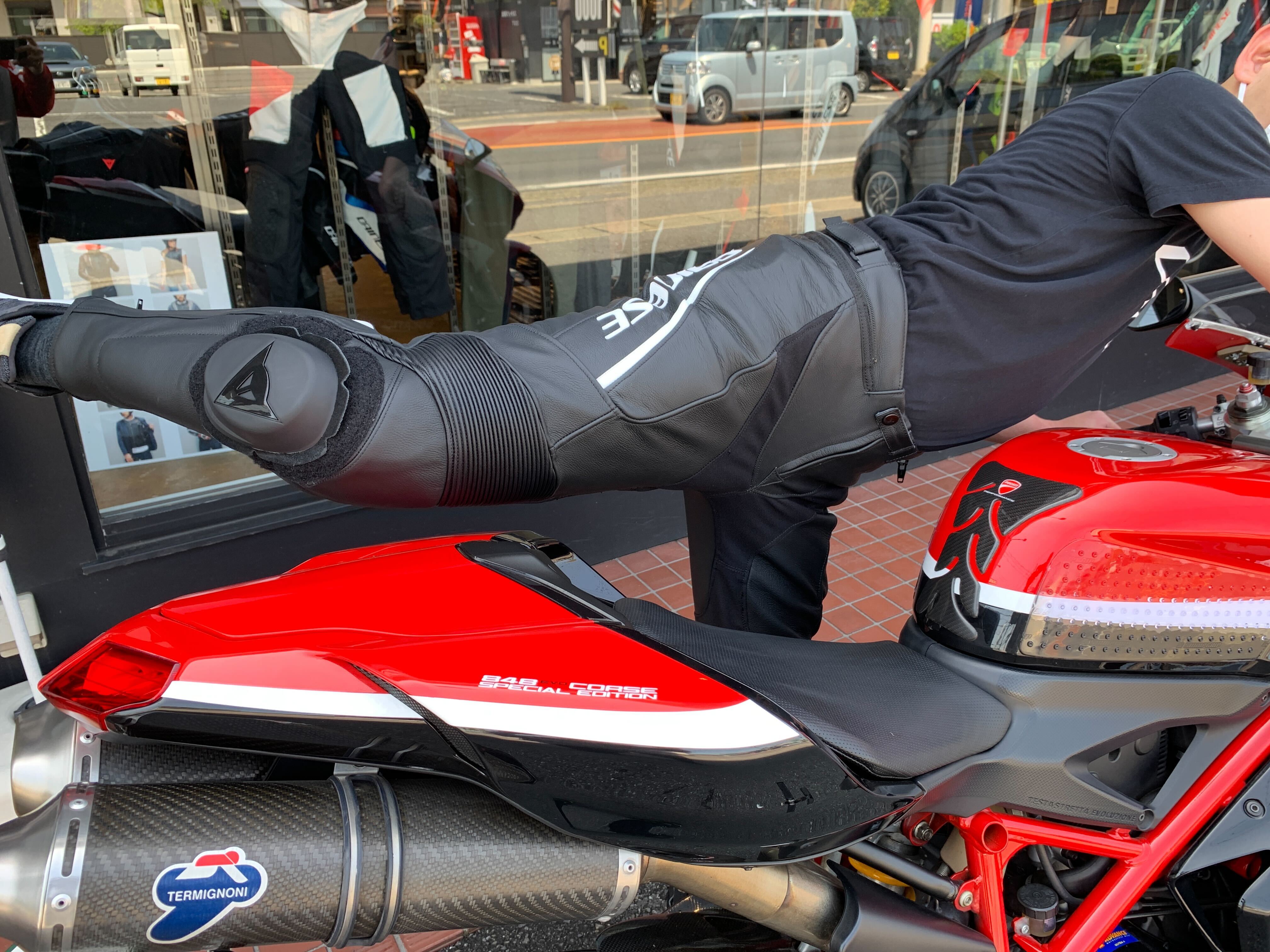 これからの季節、スポーツバイクにお乗りの皆様にオススメのアイテム