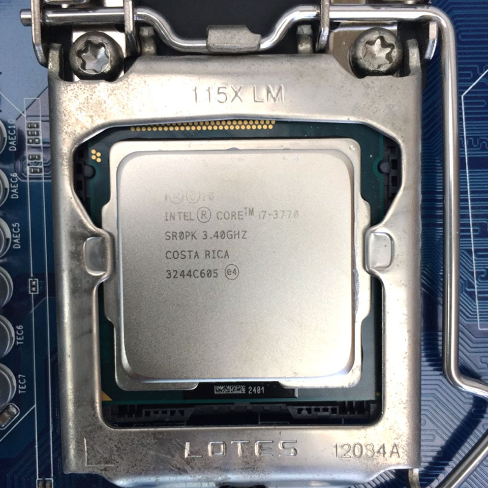 お宝発掘市！】GIGABYTE CPU+マザーボードセット：Core i7-3770 & GA