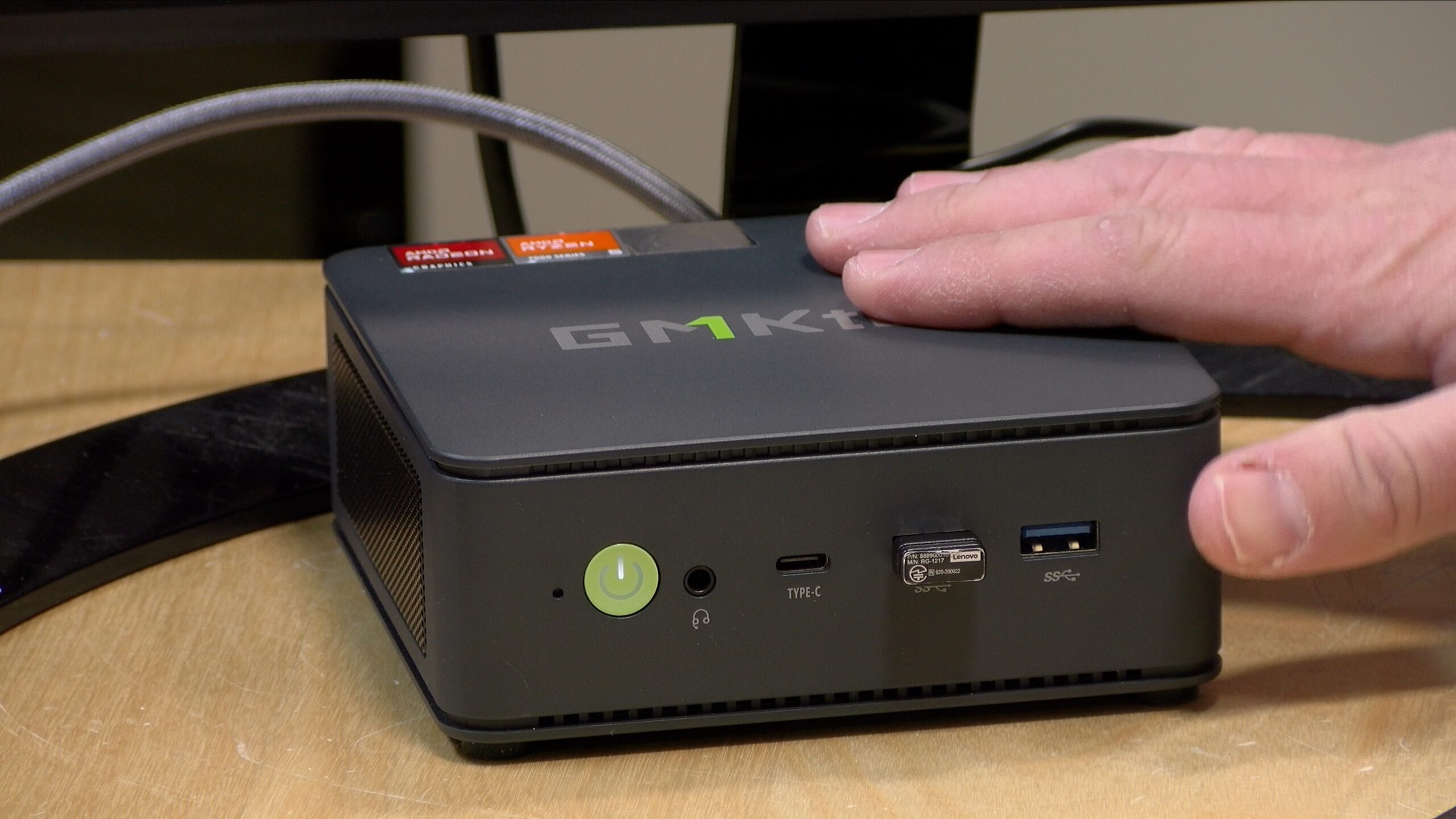 GMKTec-M6-Ultra-lon-silo-