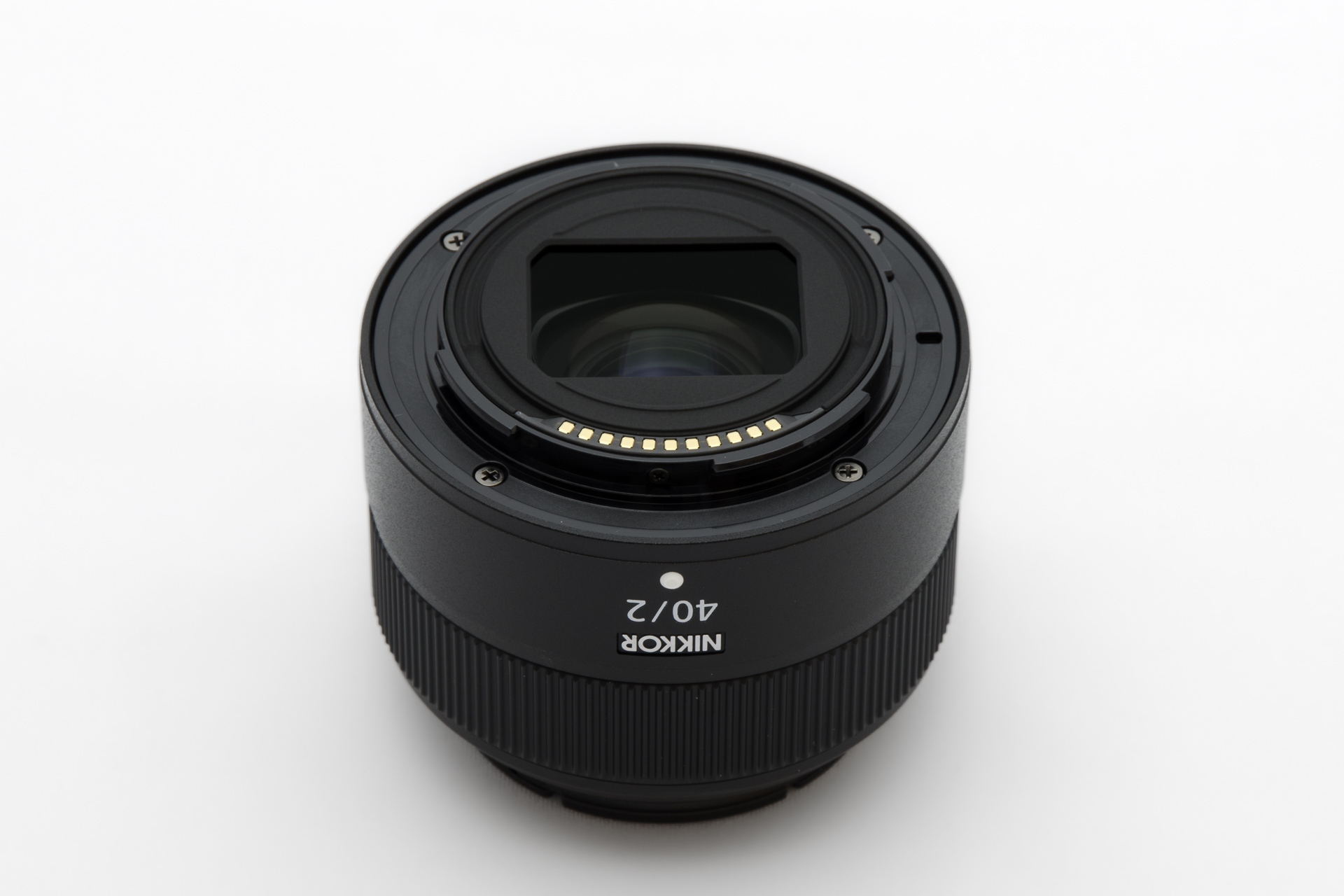 Zマウントの廉価版単焦点レンズ NIKKOR Z 40mm f/2 を手に入れた – 酔