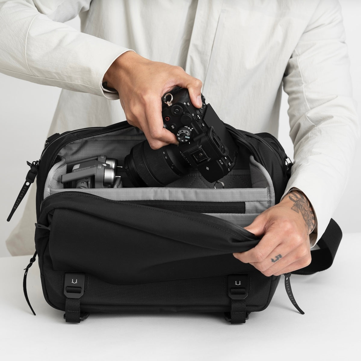 Grip Sling 12 Camera Insert | Black Ember