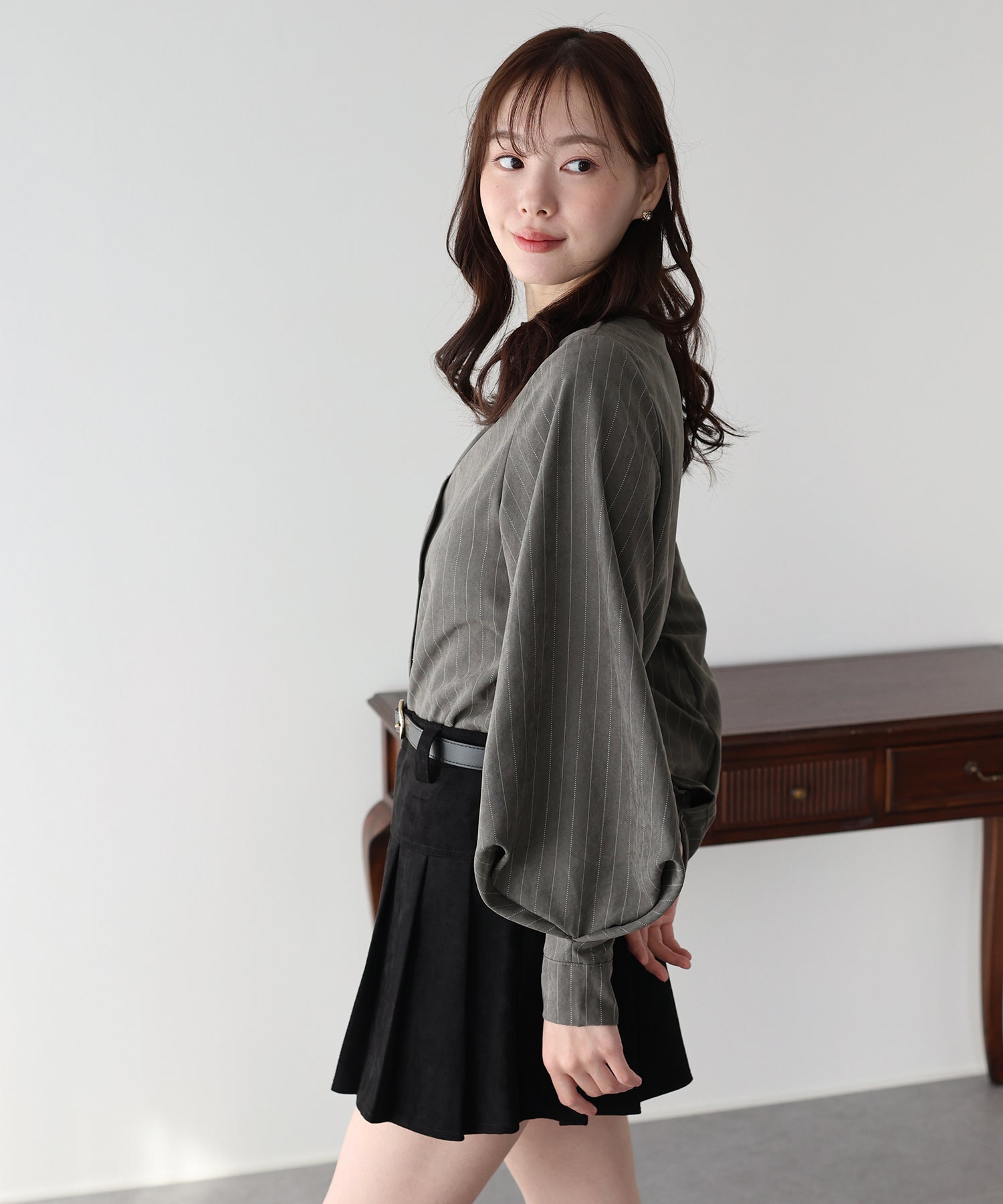 スタンドカラーボリュームスリーブシャツ – BLUE ONLINE