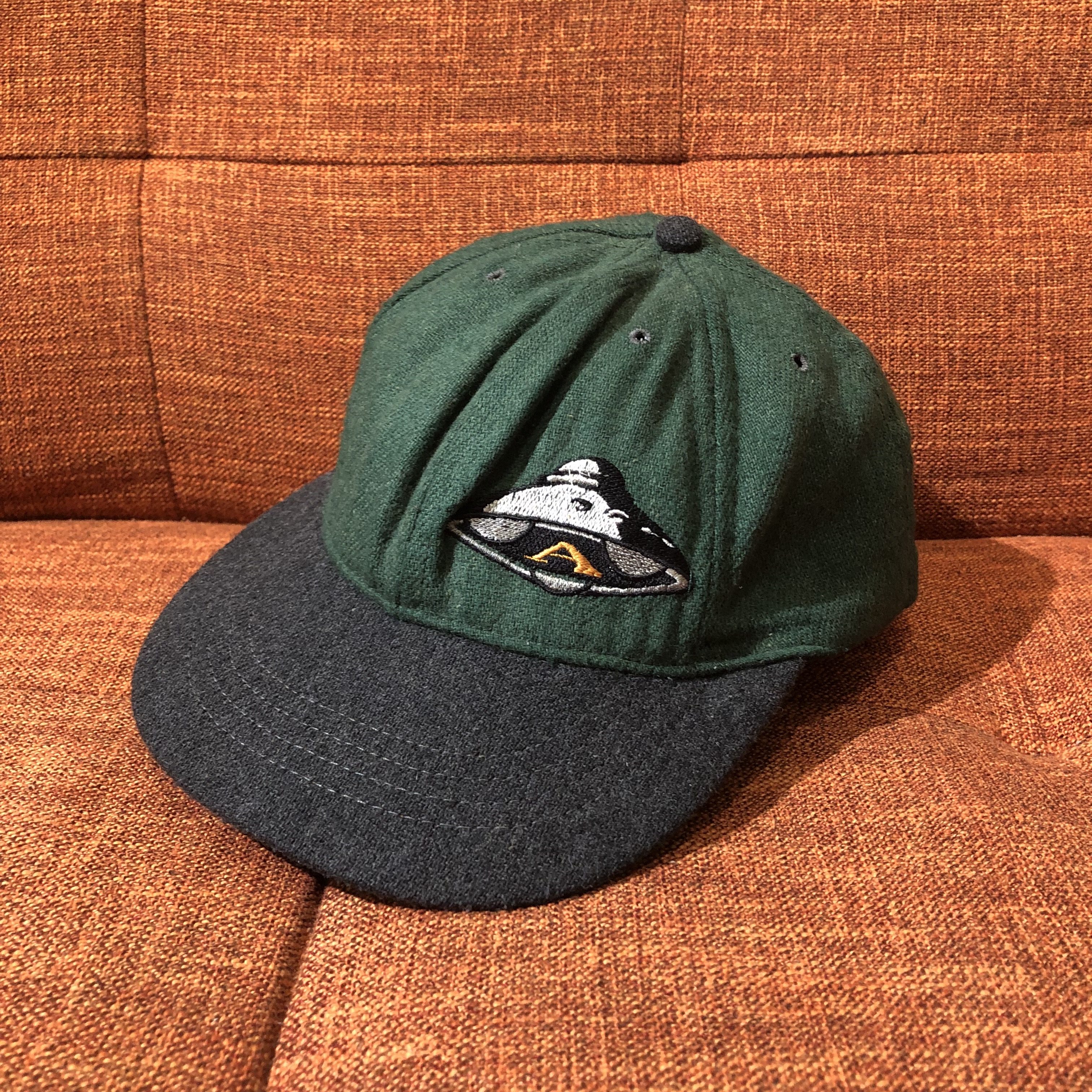 anarchic adjustment UFO 