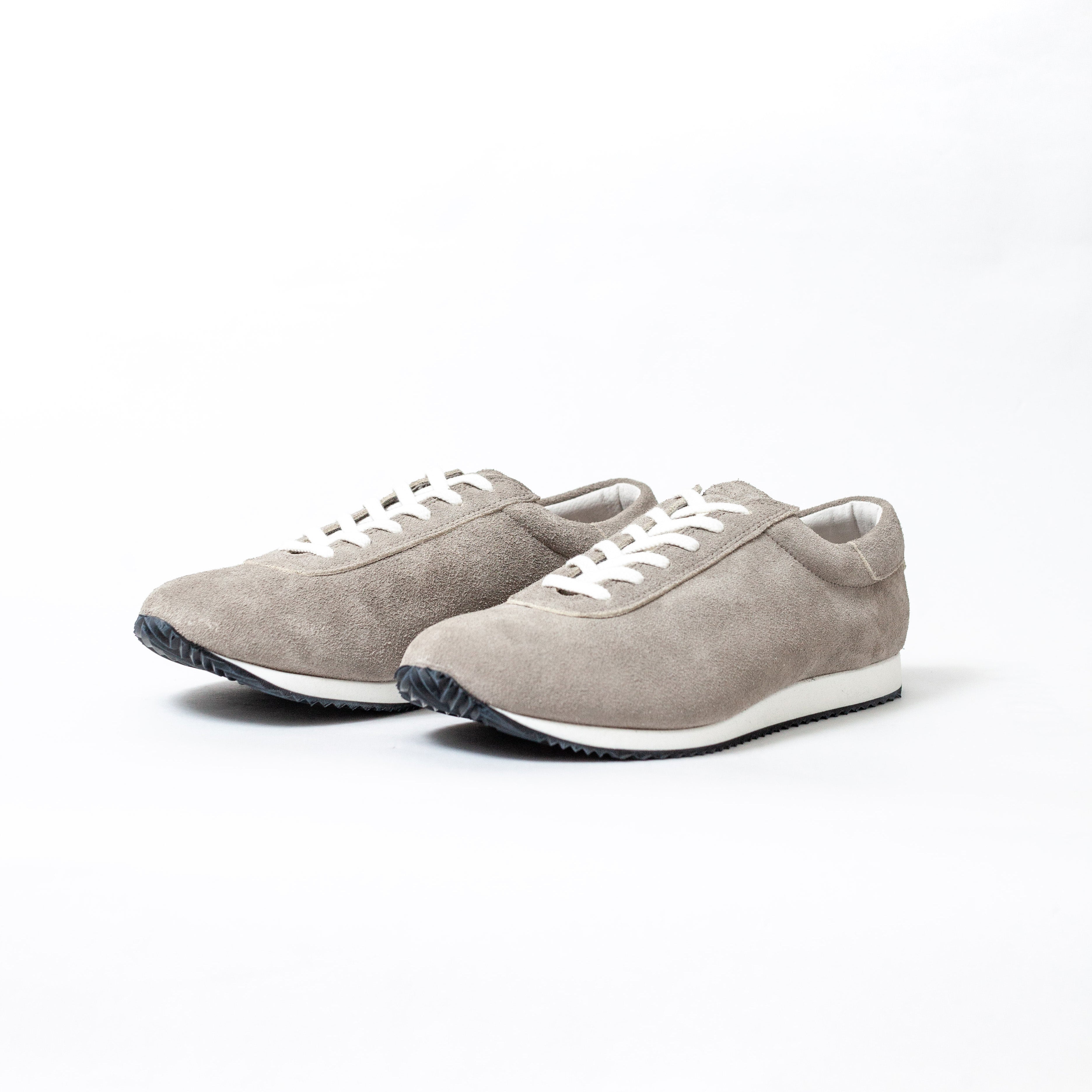 マイキー-トープ-幅広で歩くための日本製スニーカー-blueover