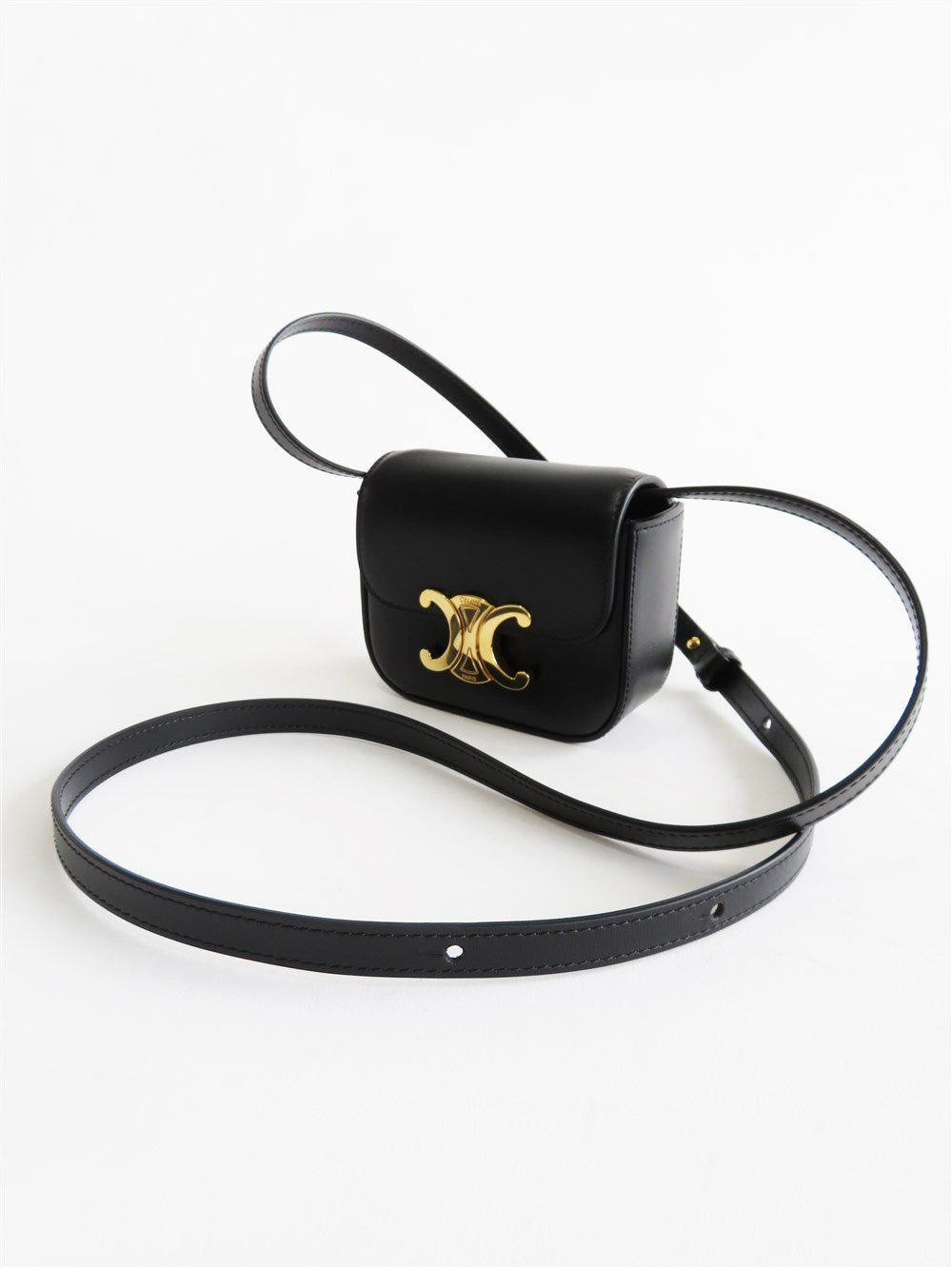 トリオンフ ミニ クロード