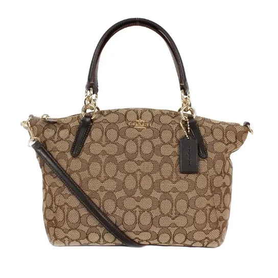 コーチのアウトレット品と正規品の違いとは？バッグや財布が安い理由と