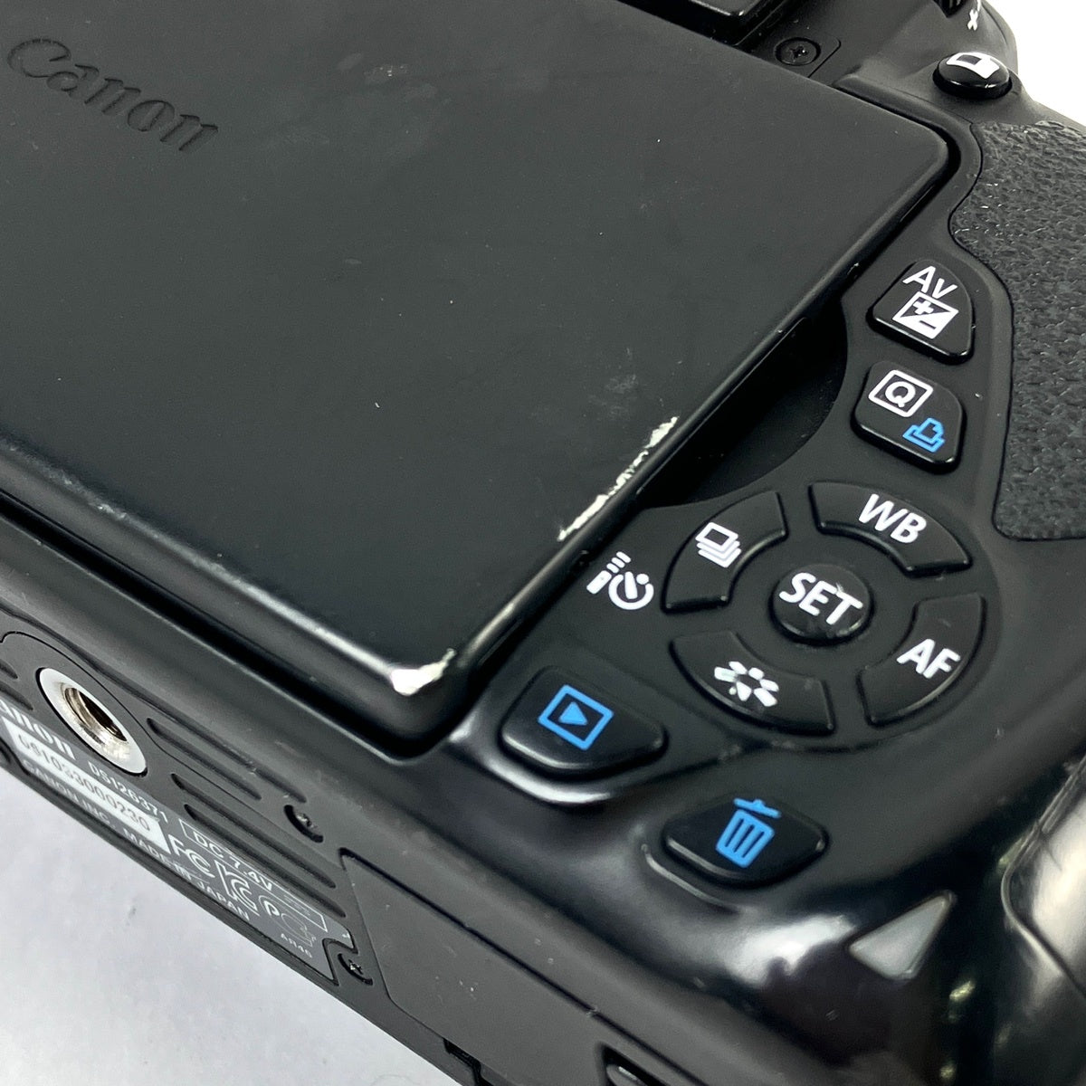 キヤノン EOS Kiss X6i ボディ デジタル 一眼レフカメラ カメラ 【中古