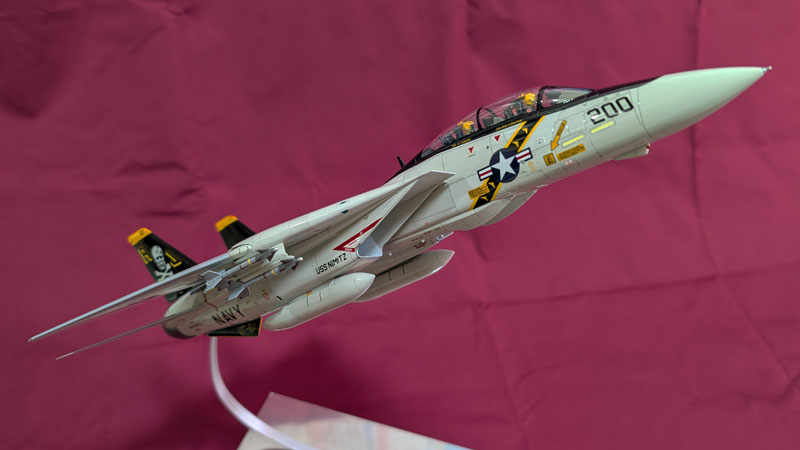 タミヤ 1/48 F-14A トムキャット：VF84 ジョリーロジャース | 飛行状態