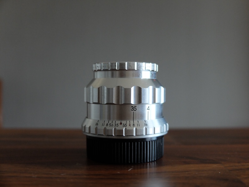 ロケットみたいな東京光学のレンズ「Topcor 5cm F3.5 固定鏡胴