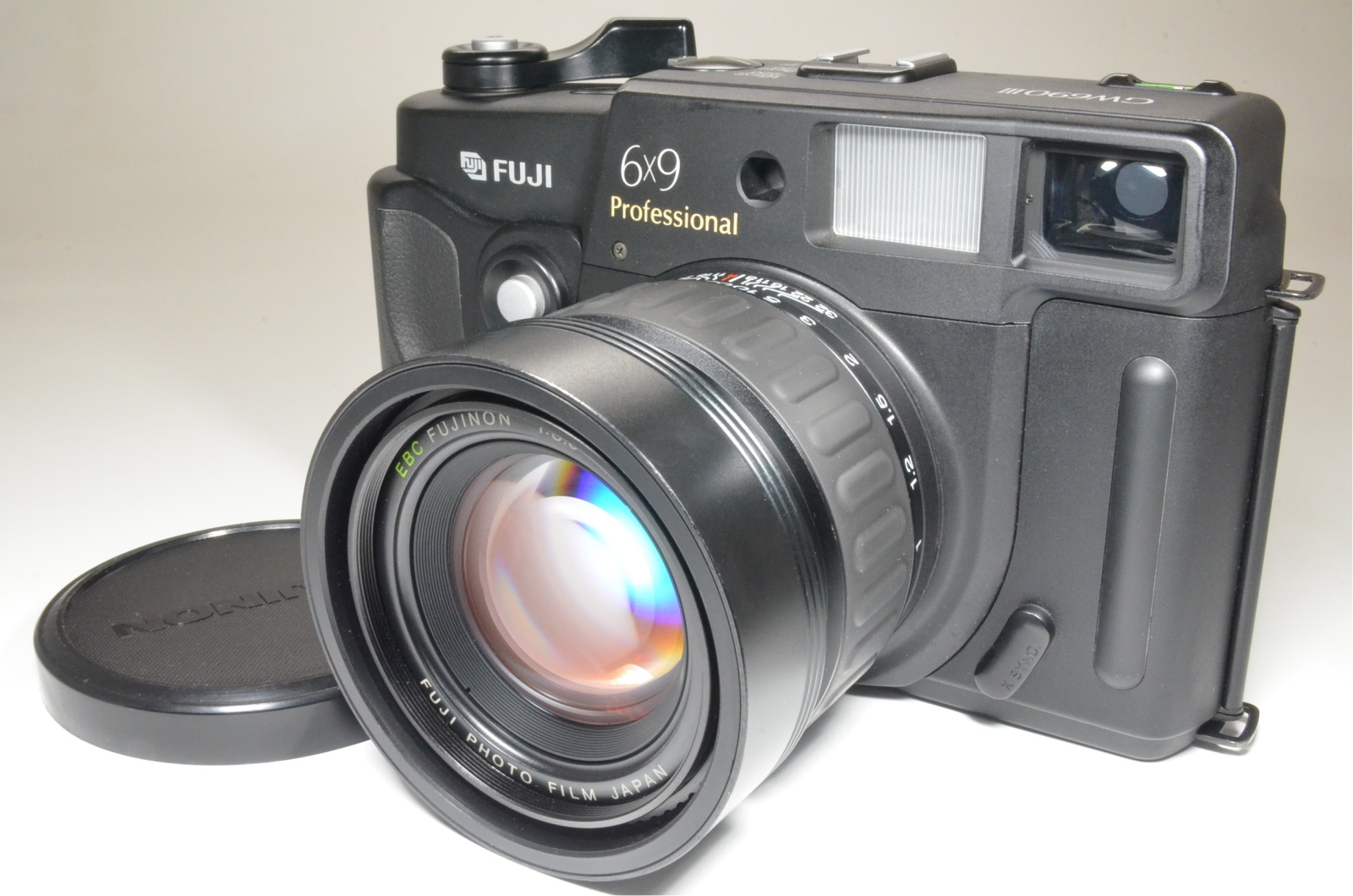 Fuji Fujifilm GW690III 90mm f3.5 medium format count only '084