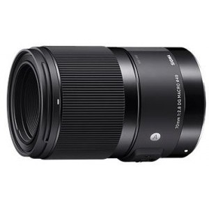 Sigma 70mm F2.8 DG Macro Art Lens Review and Specs