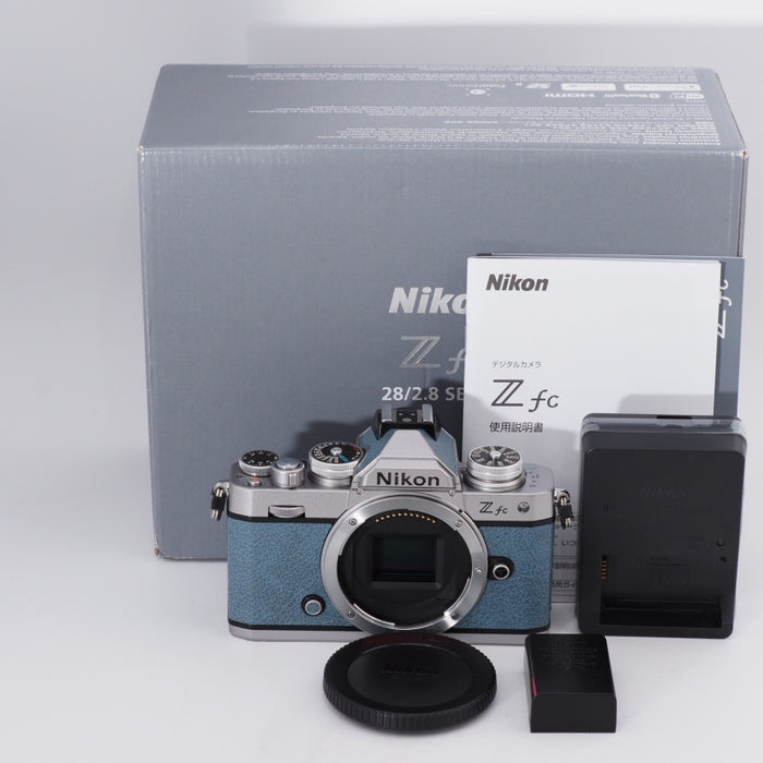 Nikon ニコン ミラーレス一眼カメラ Z fc シルバー ボディ 限定色