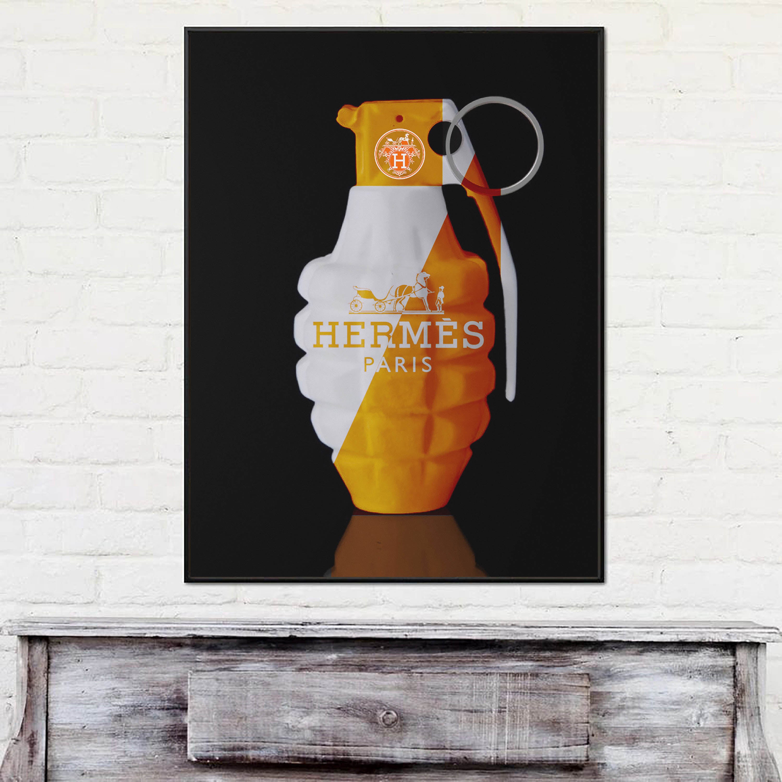 Hermes Grenade – Canvas Cultures