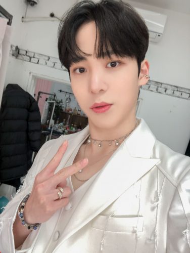 ATEEZをもっと知りたい！アザーカット＆手描きイラストも公開