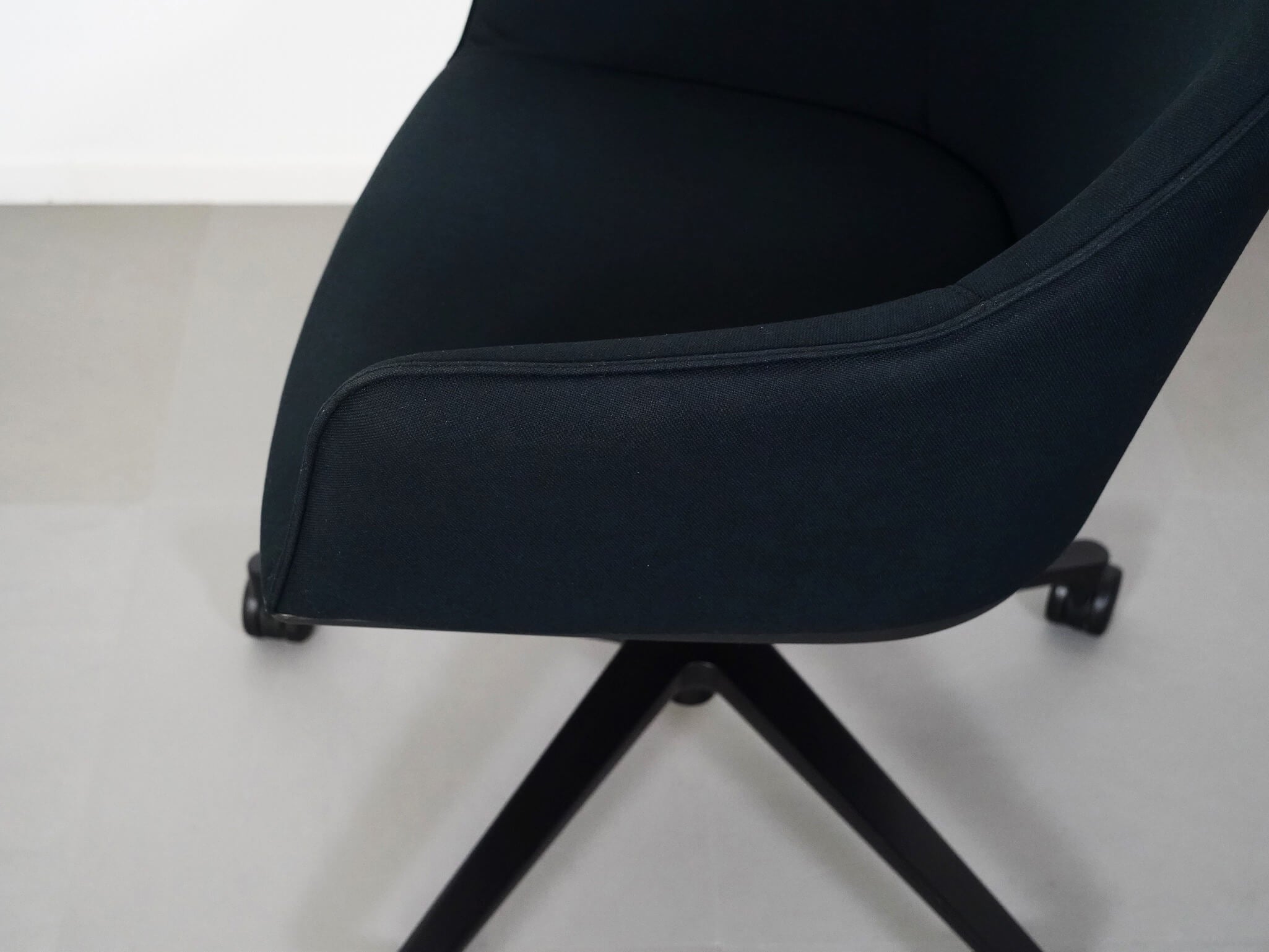 ソフトシェル チェア 5スターベース 昇降 キャスター ネイビー ロナン