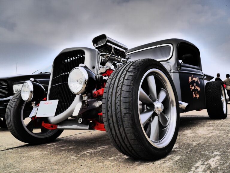 炎のマシンホットロッドとは？日本でも注目のアメ車カスタムカルチャー